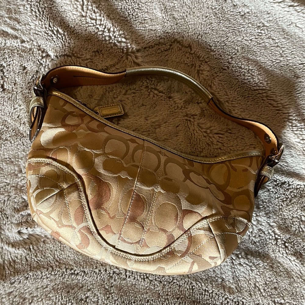 Coach Shoulder Bag Tan and Cream